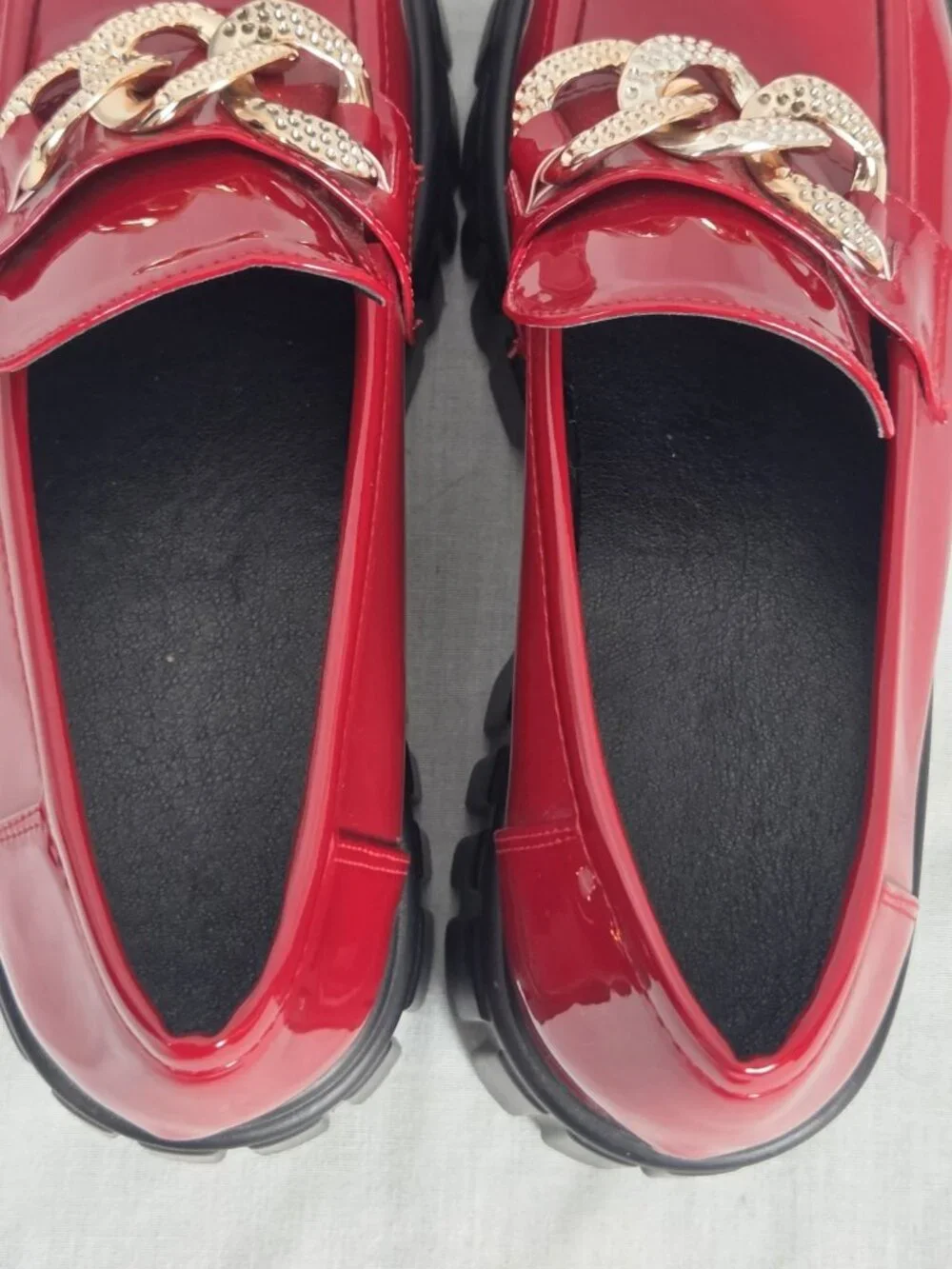 Unbranded platform chunky